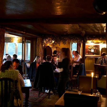 ホテル The Three Chimneys Country Pub Biddenden エクステリア 写真