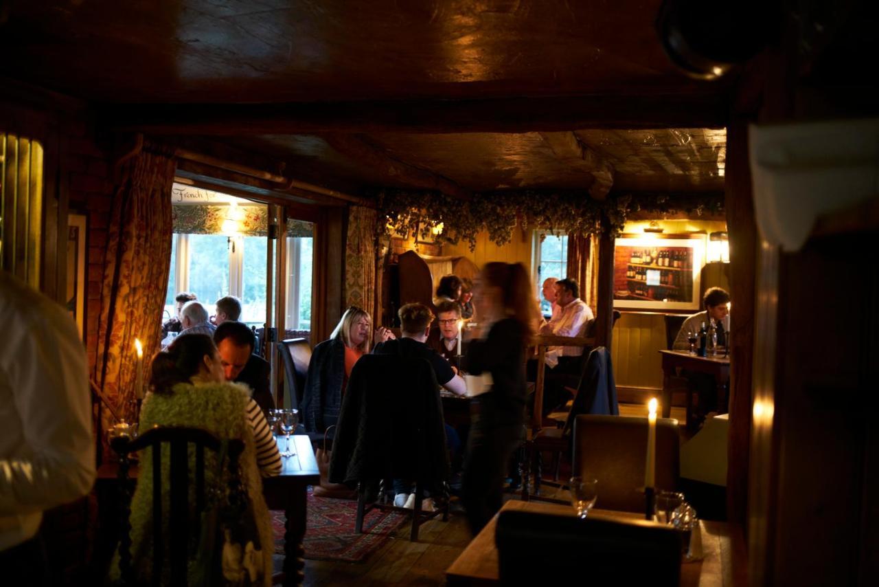 ホテル The Three Chimneys Country Pub Biddenden エクステリア 写真