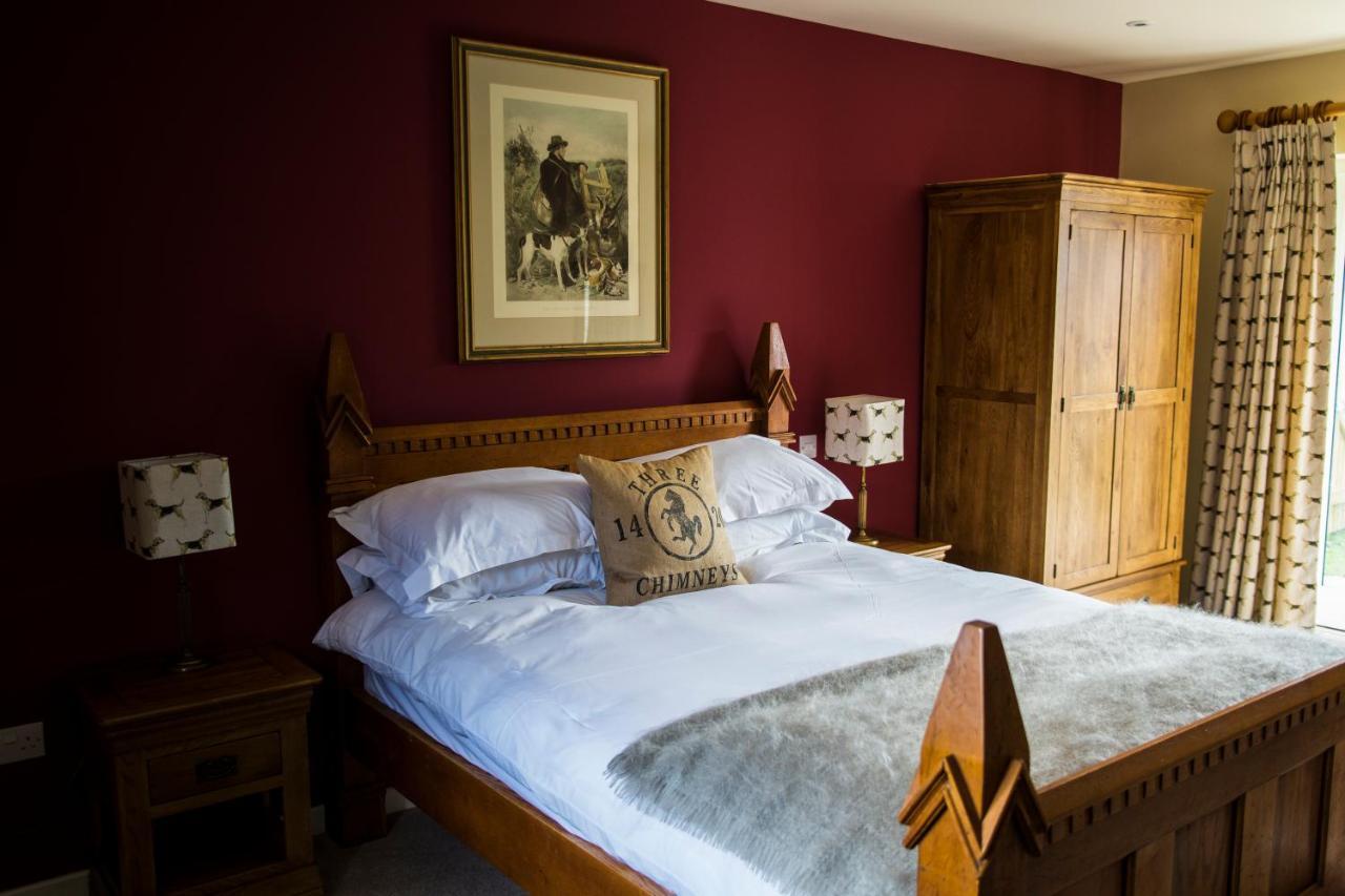 ホテル The Three Chimneys Country Pub Biddenden エクステリア 写真