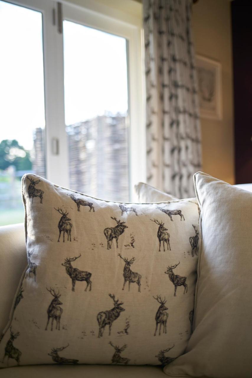 ホテル The Three Chimneys Country Pub Biddenden エクステリア 写真